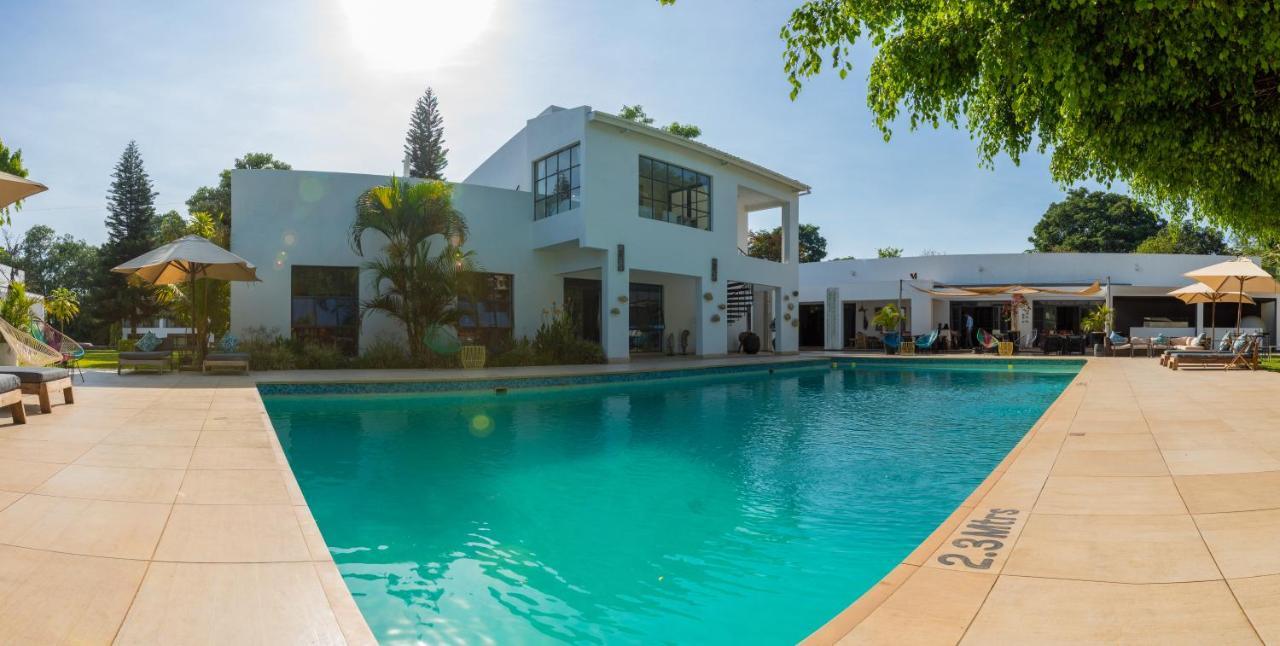 Latitude 13 Degrees Hotel Lilongwe Exterior foto